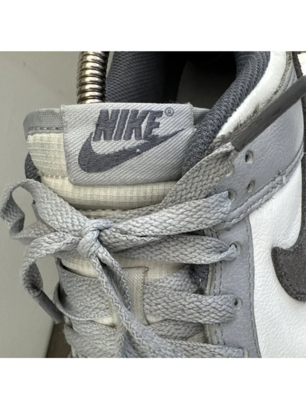 Nike Dunk Low Retro Gray & White Leather Sneakers Mens Size 8 Retro Athletic